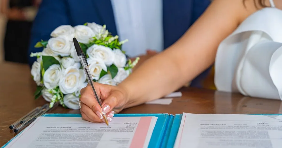 ¿Qué documentos se necesitan para el matrimonio católico? Guía completa