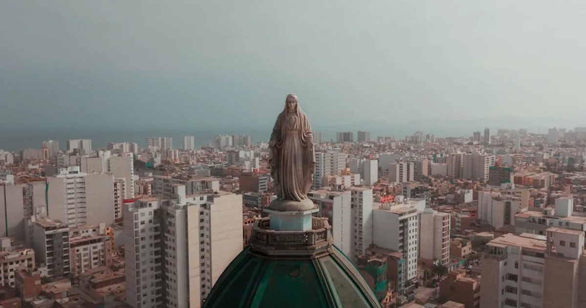 Santo Toribio de Mogrovejo: Un legado de defensa y evangelización en América Latina