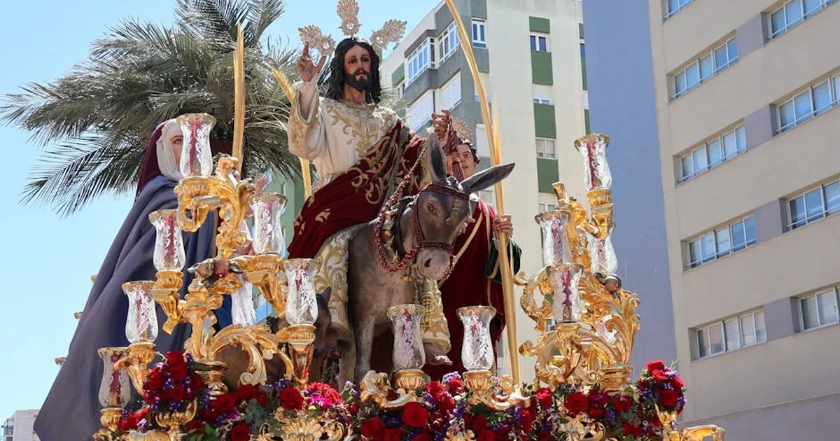 Oberlausitz: Osterreiter verkünden Auferstehung Jesu