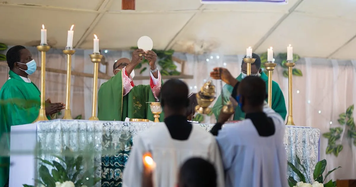 Il Viaggio Africano di Papa Leone XIV: La Chiesa in Dialogo con i Popoli