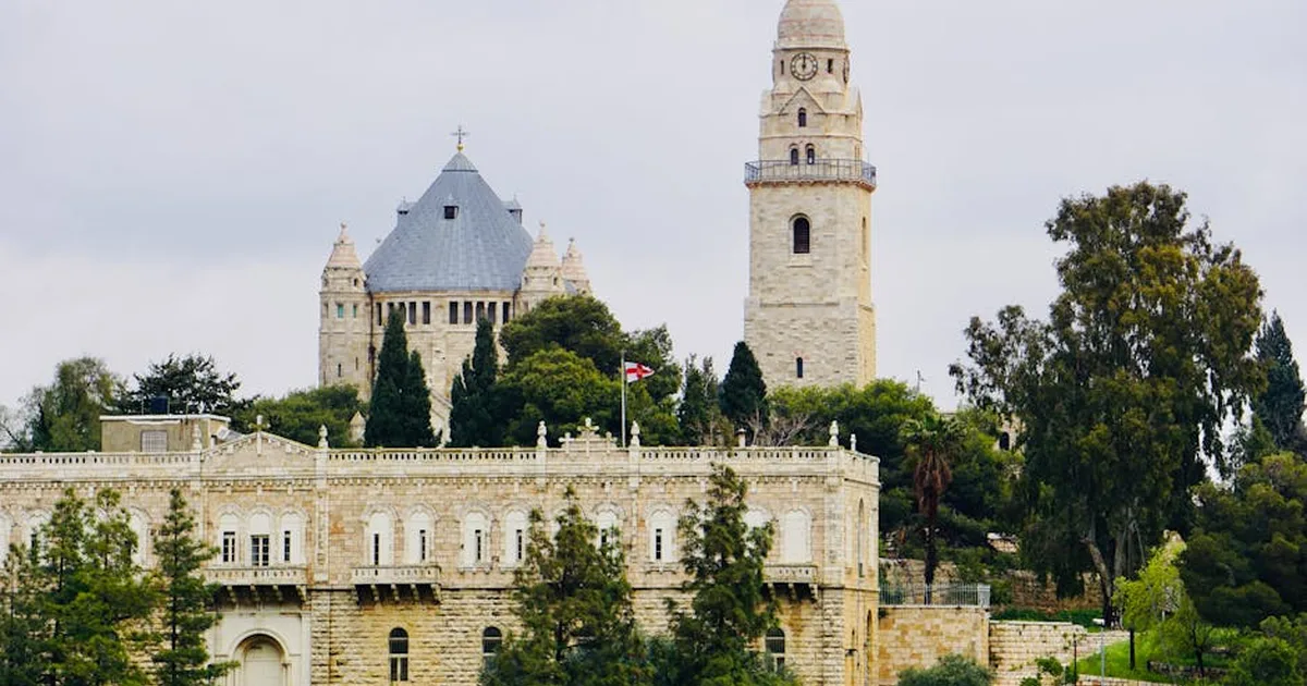 Aumento de ataques a cristianos en Israel: Abre Nikodemus Schnabel señala al gobierno