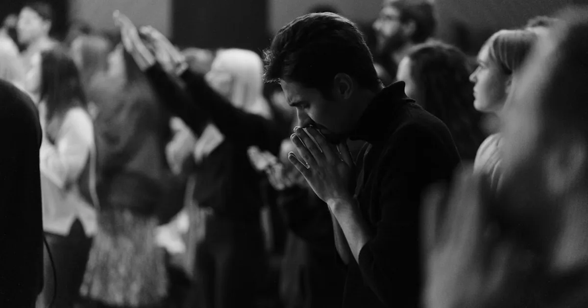 Alla ricerca della serenità: Come i cristiani trovano pace interiore in tempi turbolenti