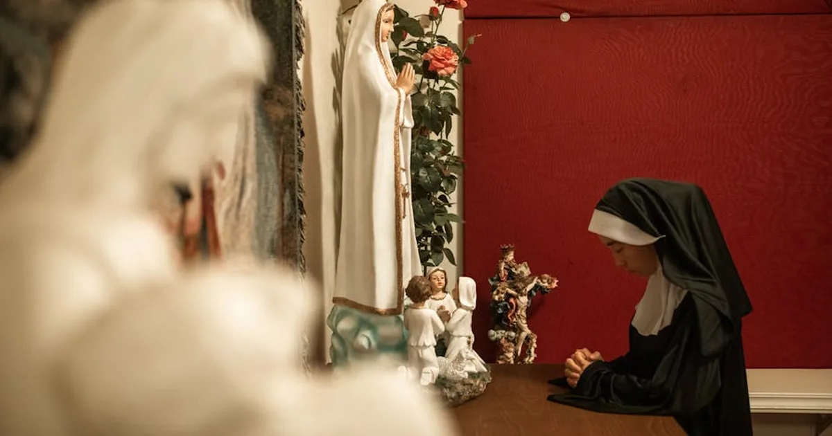 La vida cotidiana de los consagrados: más allá de la oración