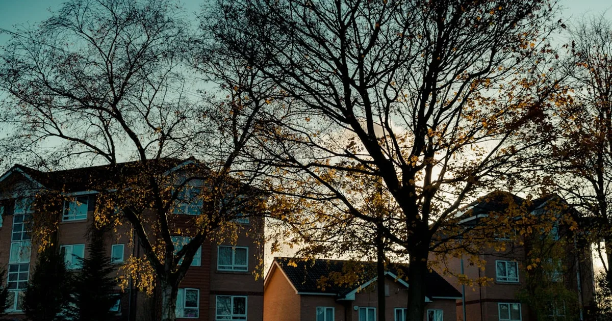 Un Pueblo que Renace: La Fe que Transforma las Periferias de Manchester