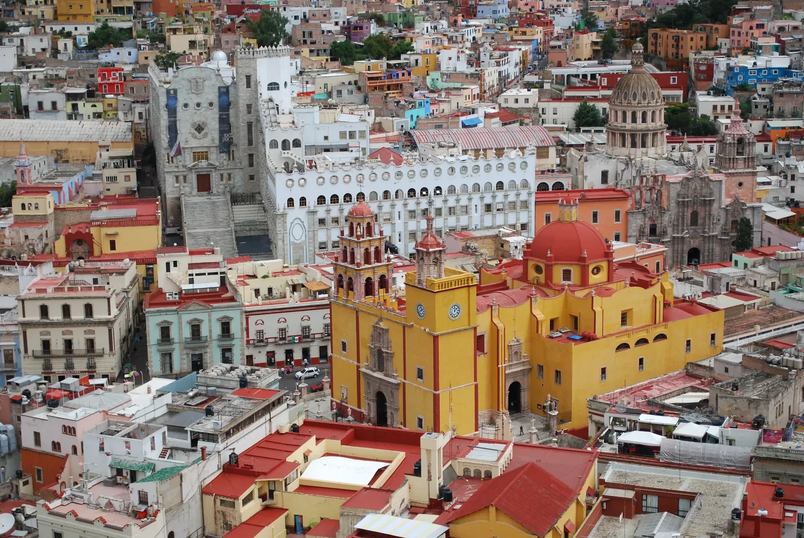 Basílica Colegiata de Nuestra Señora de Guanajuato — The Basilica of Guanajuato as seen from the El Pipila monument in Guanajuato, Mexico