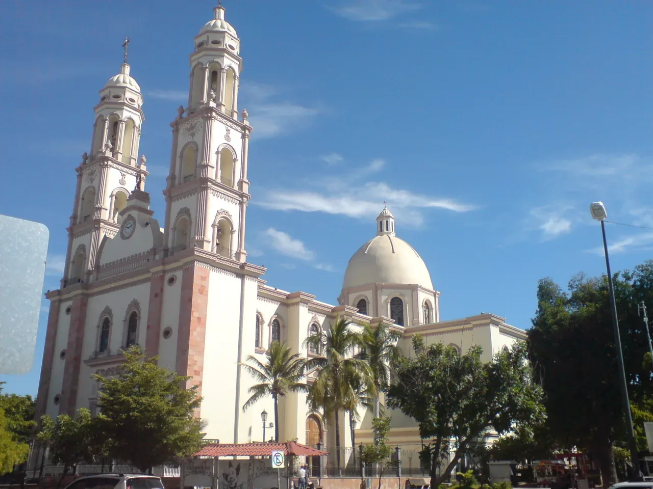 Catedral Basílica de Nuestra Señora del Rosario — bonita tierra!