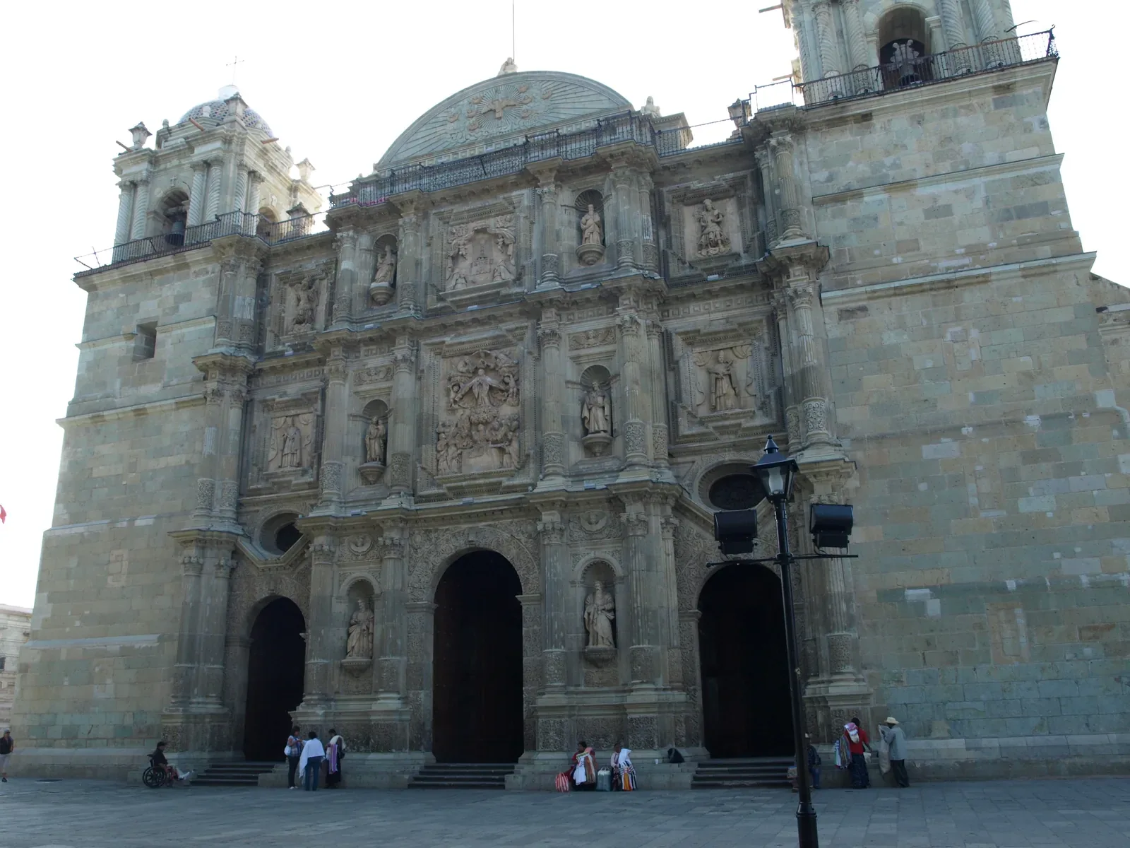 Catedral de Oaxaca — This is a photo of a monument in Mexico, identified by ID