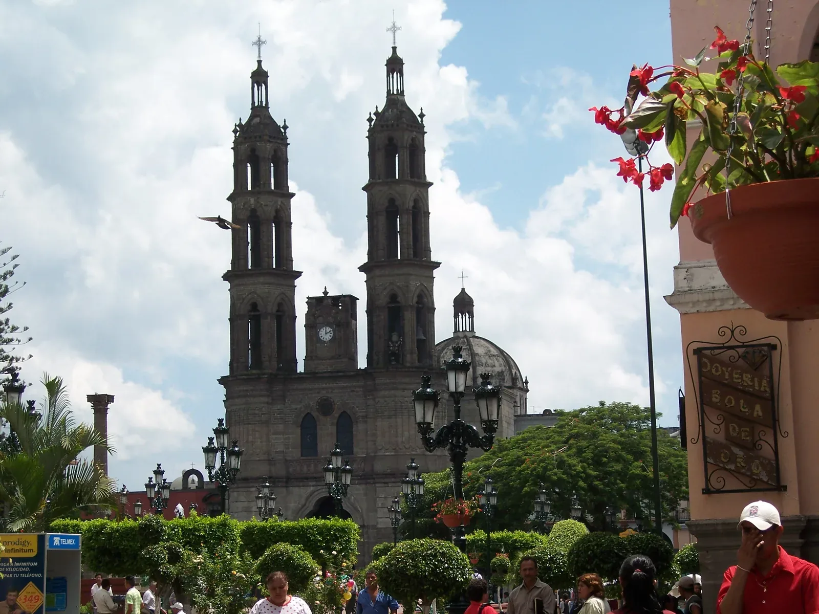 Catedral de la Purísima Concepción de Tepic — La catedral de TepicCatedral de Tepic, Nayarit, MEXICO