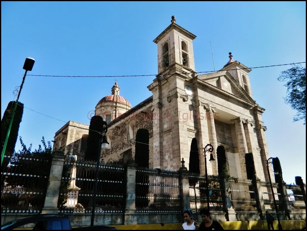 Catedral de Tulancingo (San Juan Bautista) — Catedral de Tulancingo San Juan Bautista, El Sagrario de Catedral Erec. Noviembre 16 de 1754 Reg. Const.: SGAR/694:55/94 Dom. Plaza de la Constitución s/n Col. Centro, Tulancingo Estado de Hidalgo,Méx