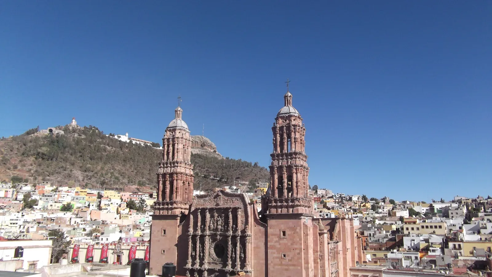 Catedral de Zacatecas — This is a photo of a monument in Mexico, identified by ID